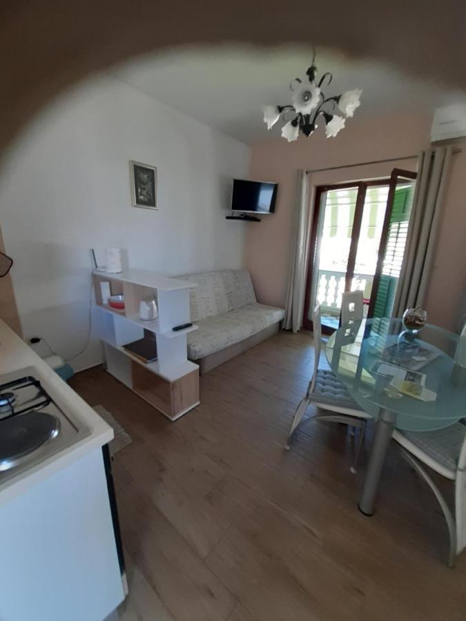 Apartman Barbir Sukošan Exterior foto